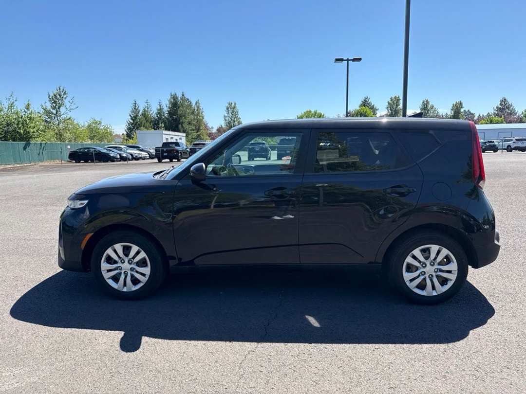 2021 Kia Soul LX - Image 3