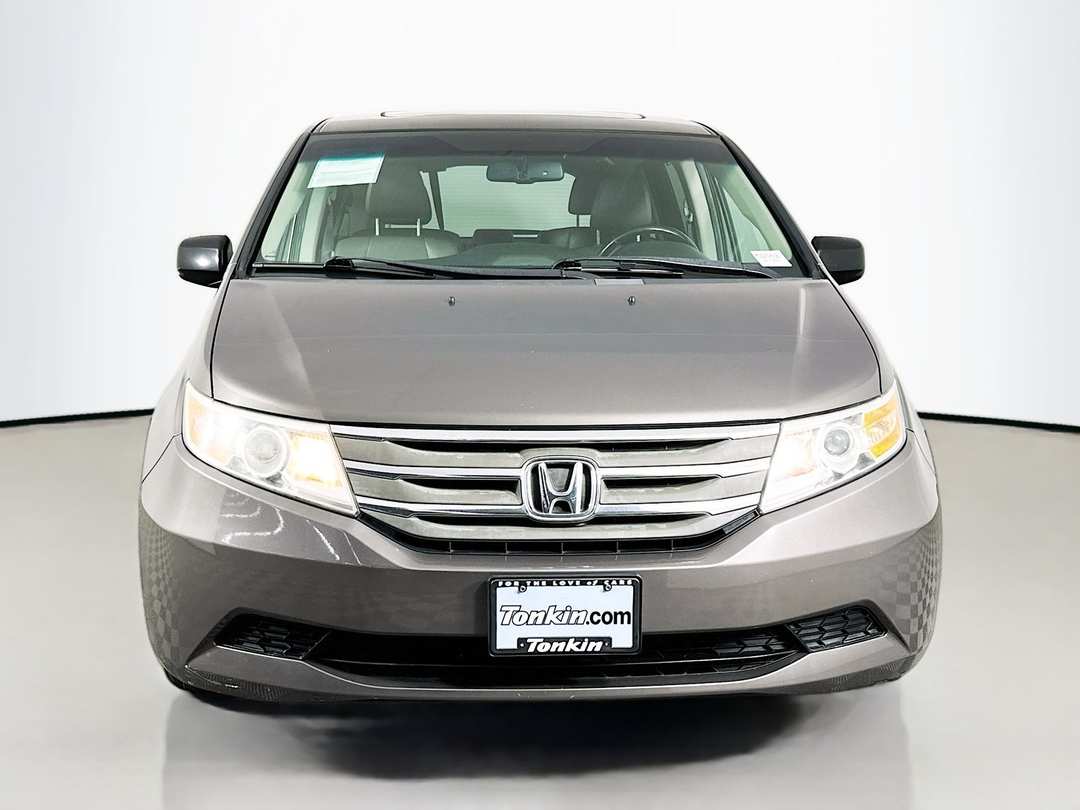 2011 Honda Odyssey EXL - Image 2
