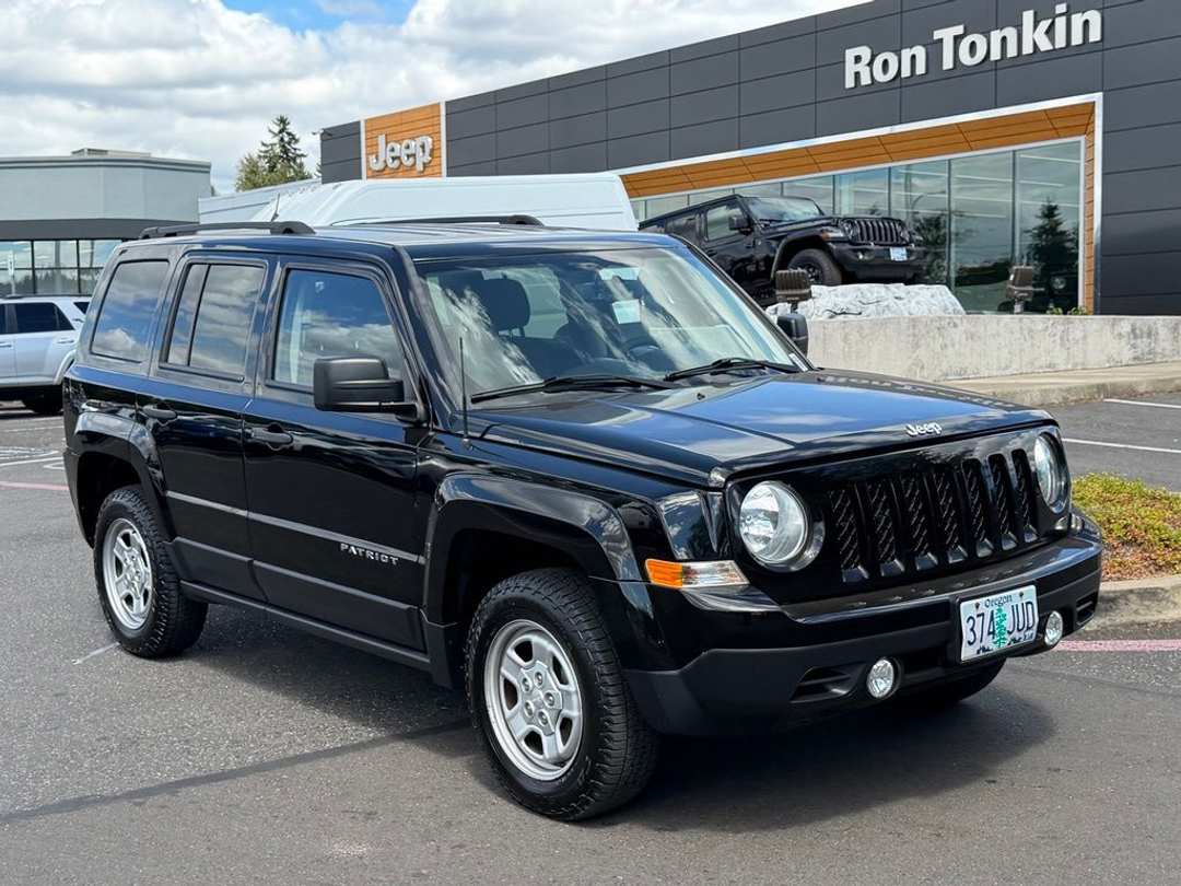 2017 Jeep Patriot Sport - Image 2