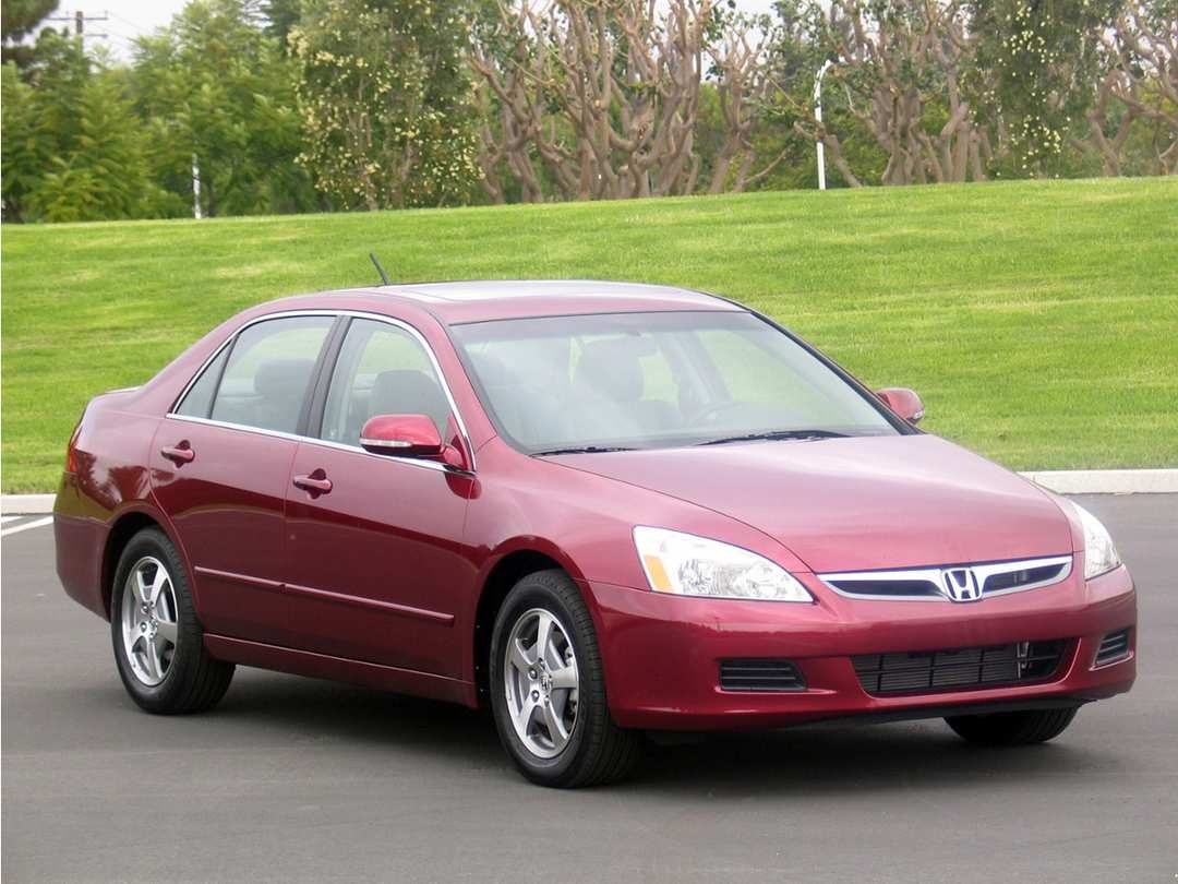 2006 Honda Accord - Image 2