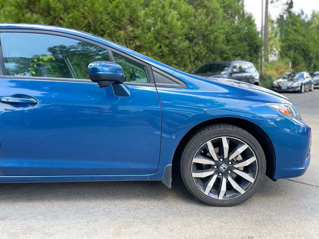 2014 Honda Civic EXL - Image 2