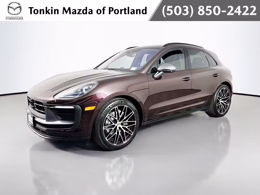 2023 Porsche Macan T - Image 3