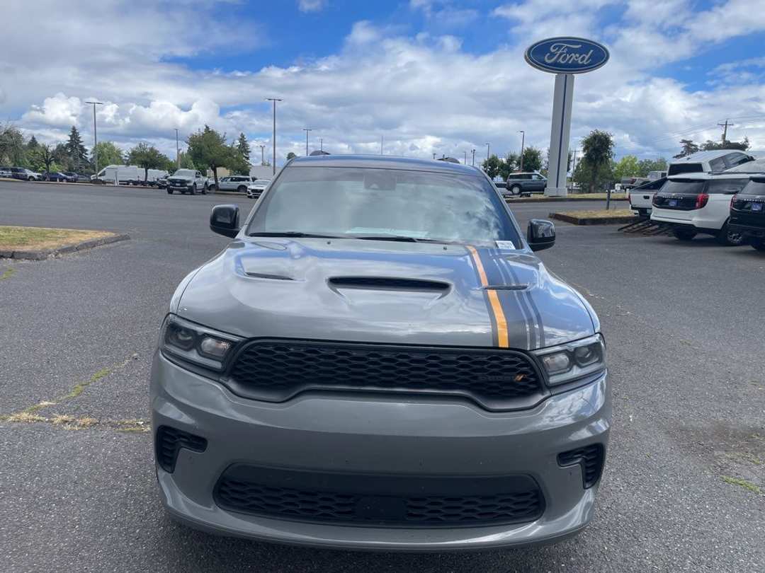 2023 Dodge Durango Orange Sport - Image 2