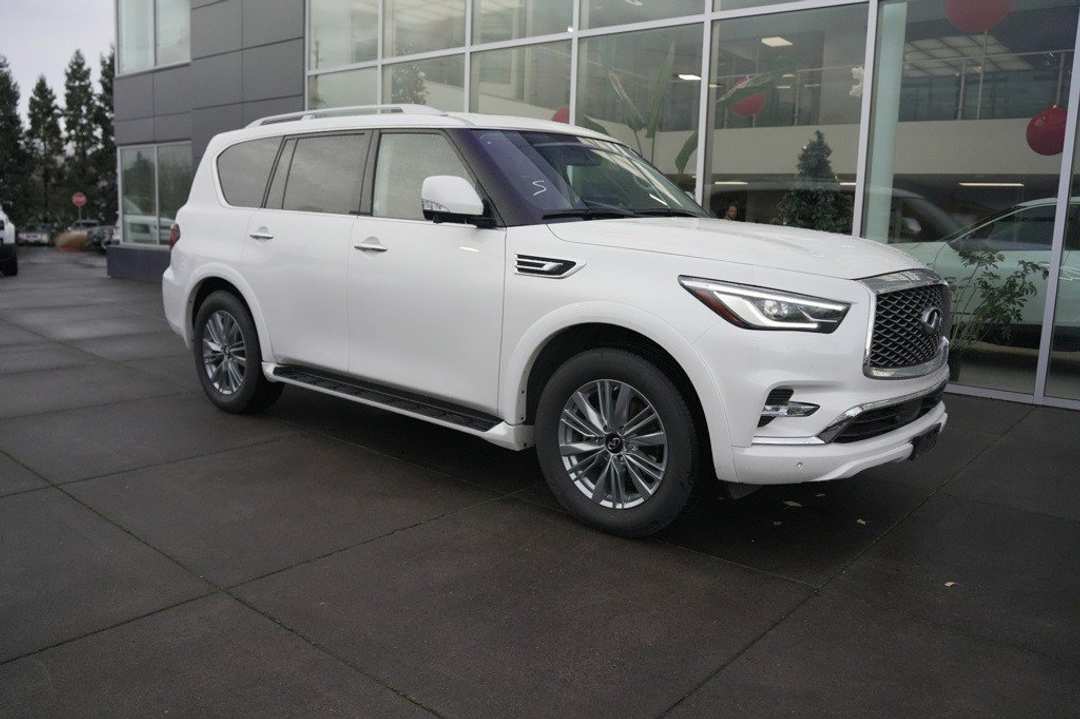2024 INFINITI Qx80 LUXE - Image 2