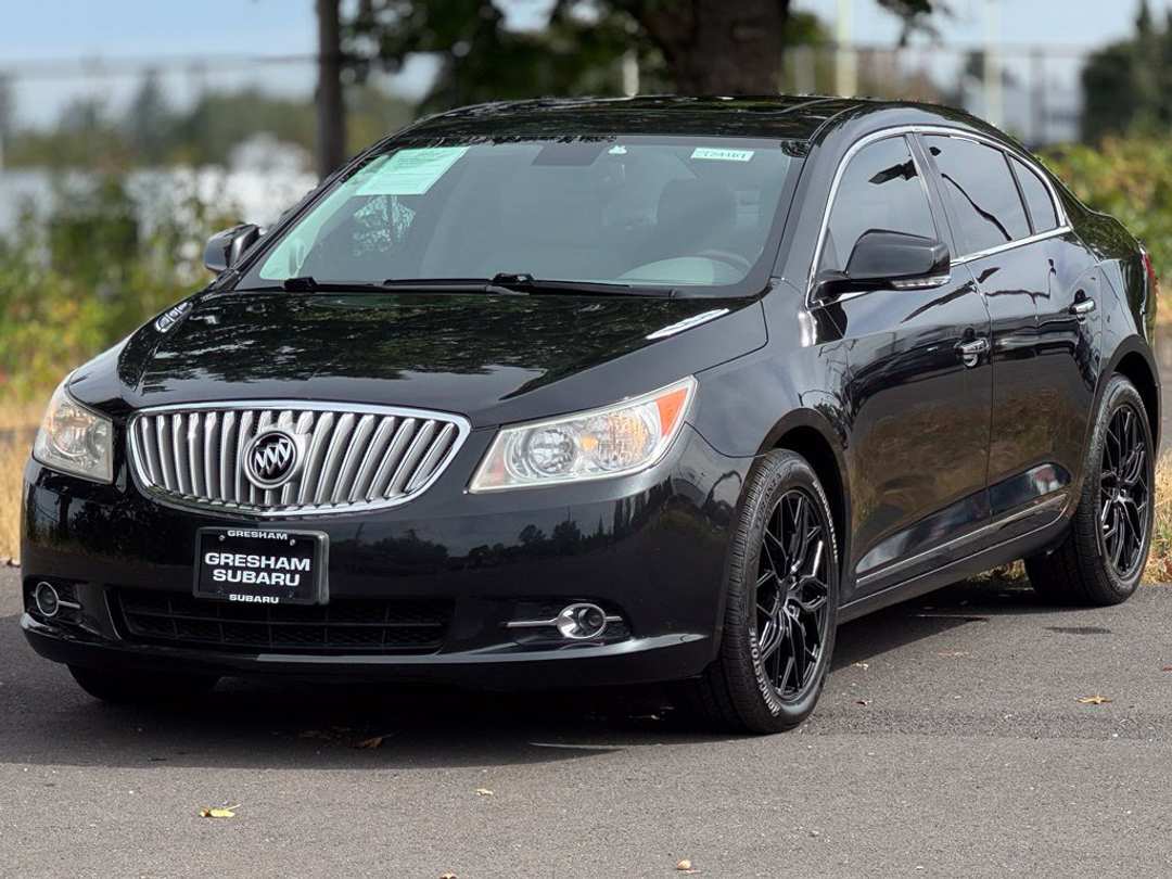 2010 Buick Lacrosse CXS - Image 3