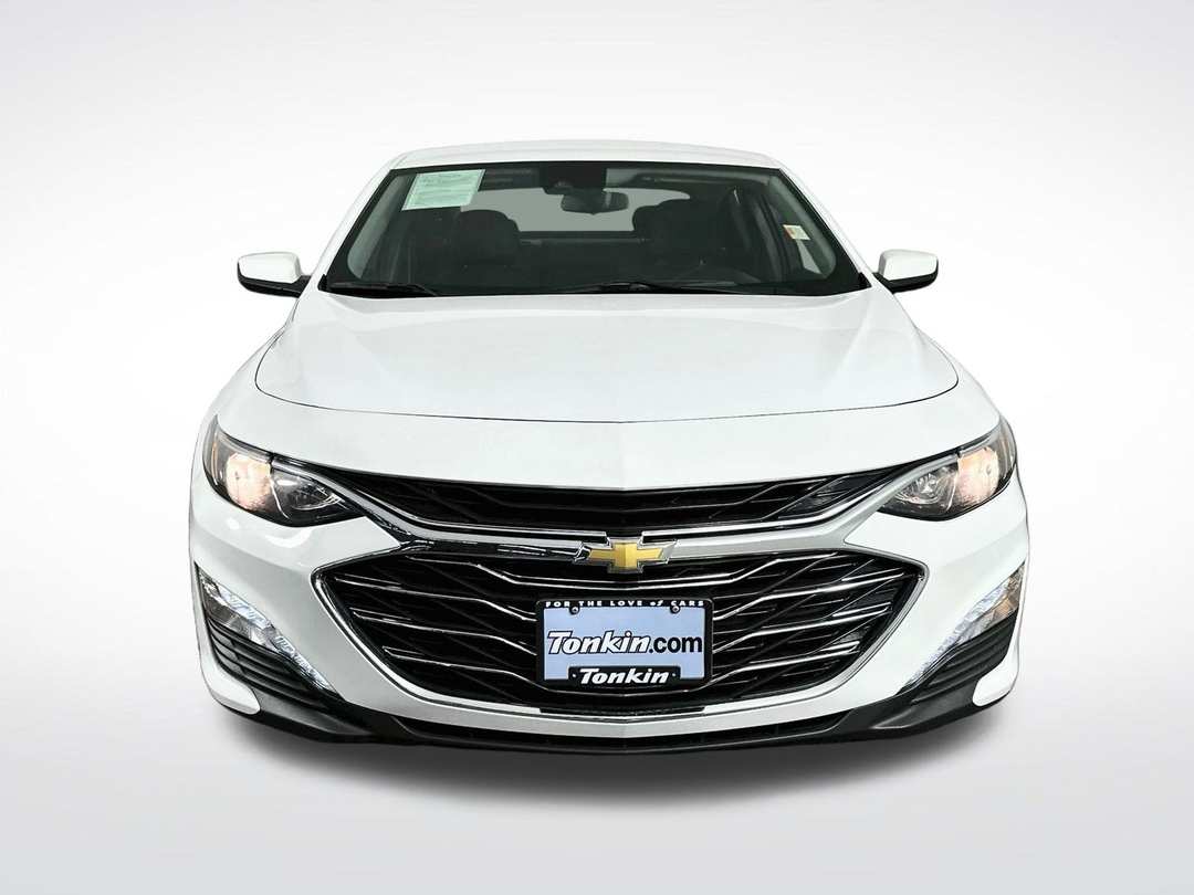 2023 Chevrolet Malibu LT - Image 2