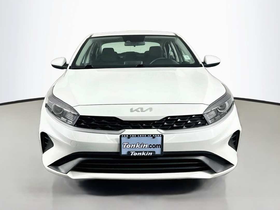2024 Kia Forte LXS - Image 3
