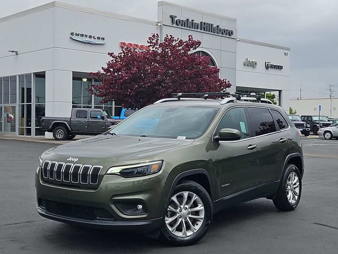 2019 Jeep Cherokee Latitude - Image 2