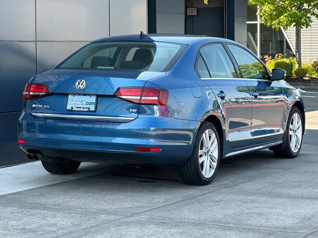 2017 Volkswagen Jetta 1.8T SEL - Image 3