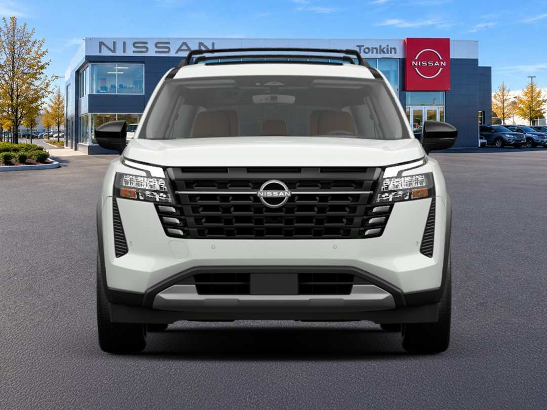 2026 Nissan Pathfinder Platinum - Image 2