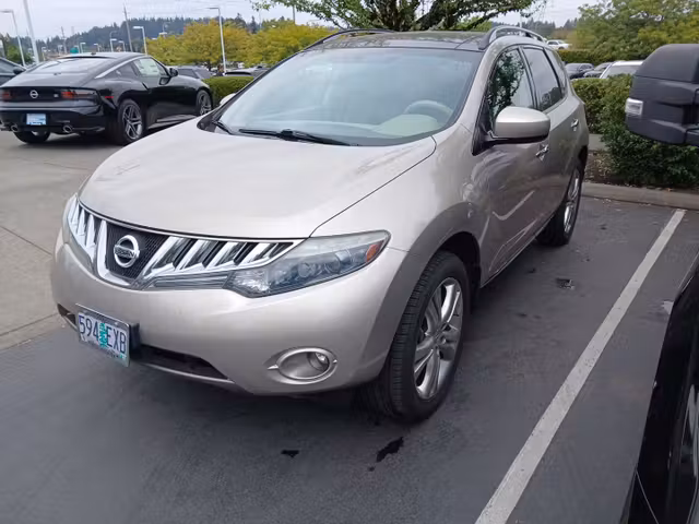 2010 Nissan Murano LE
