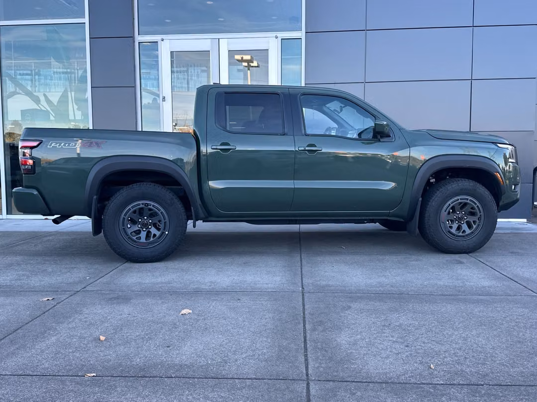 2026 Nissan Frontier PRO4X - Image 3
