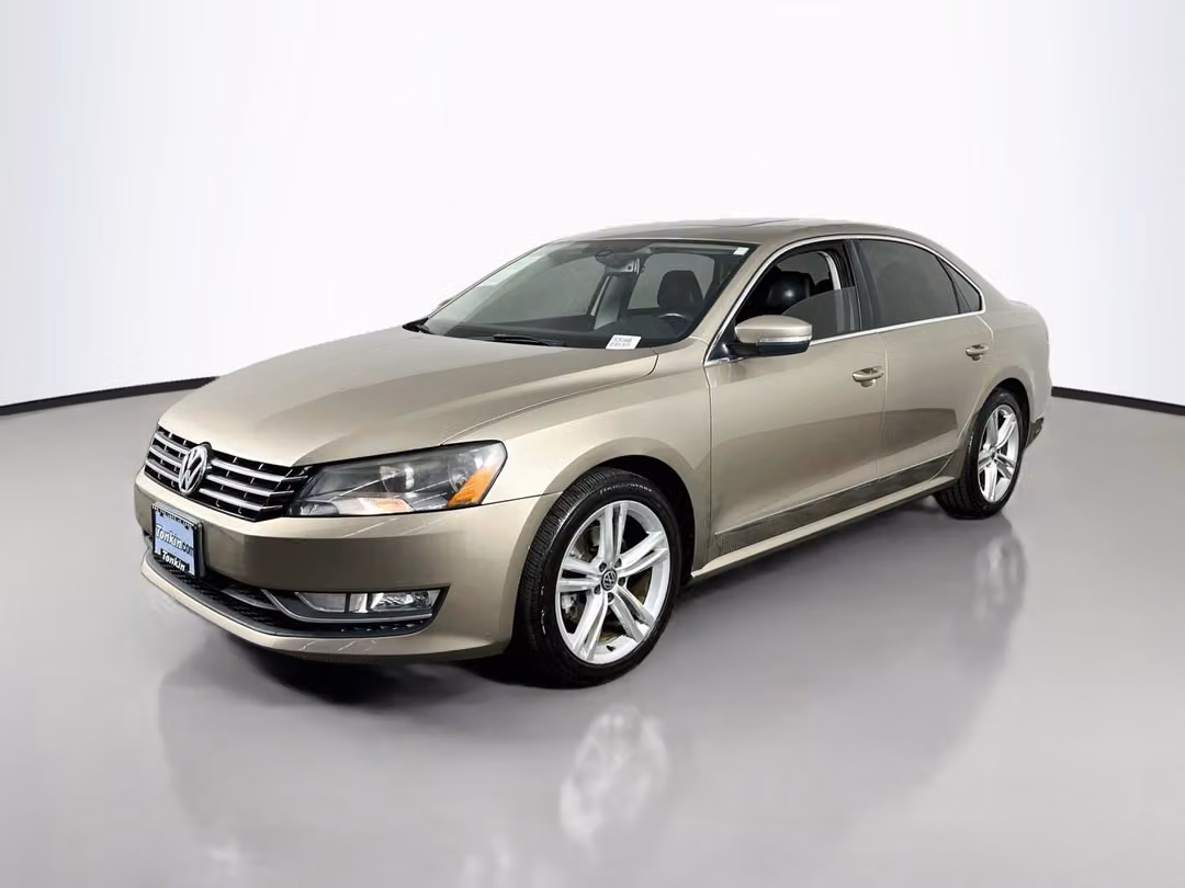 2015 Volkswagen Passat TDI SEL Premium - Image 3