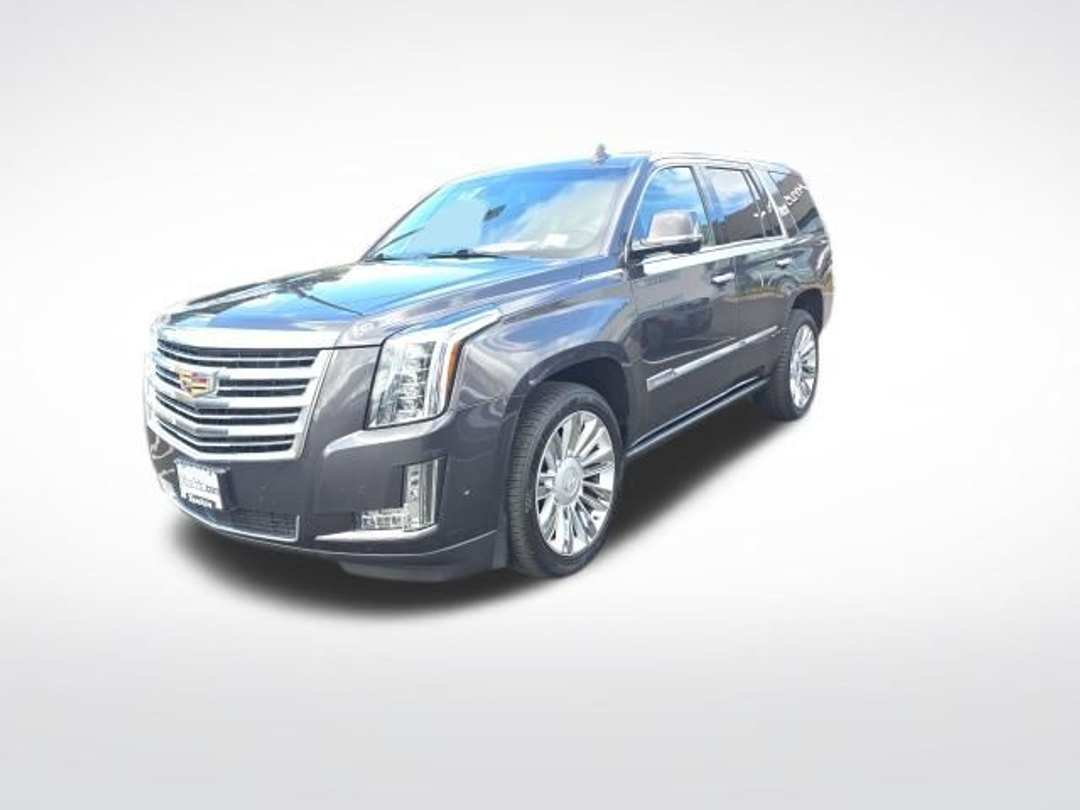 2017 Cadillac Escalade Platinum Edition - Image 3