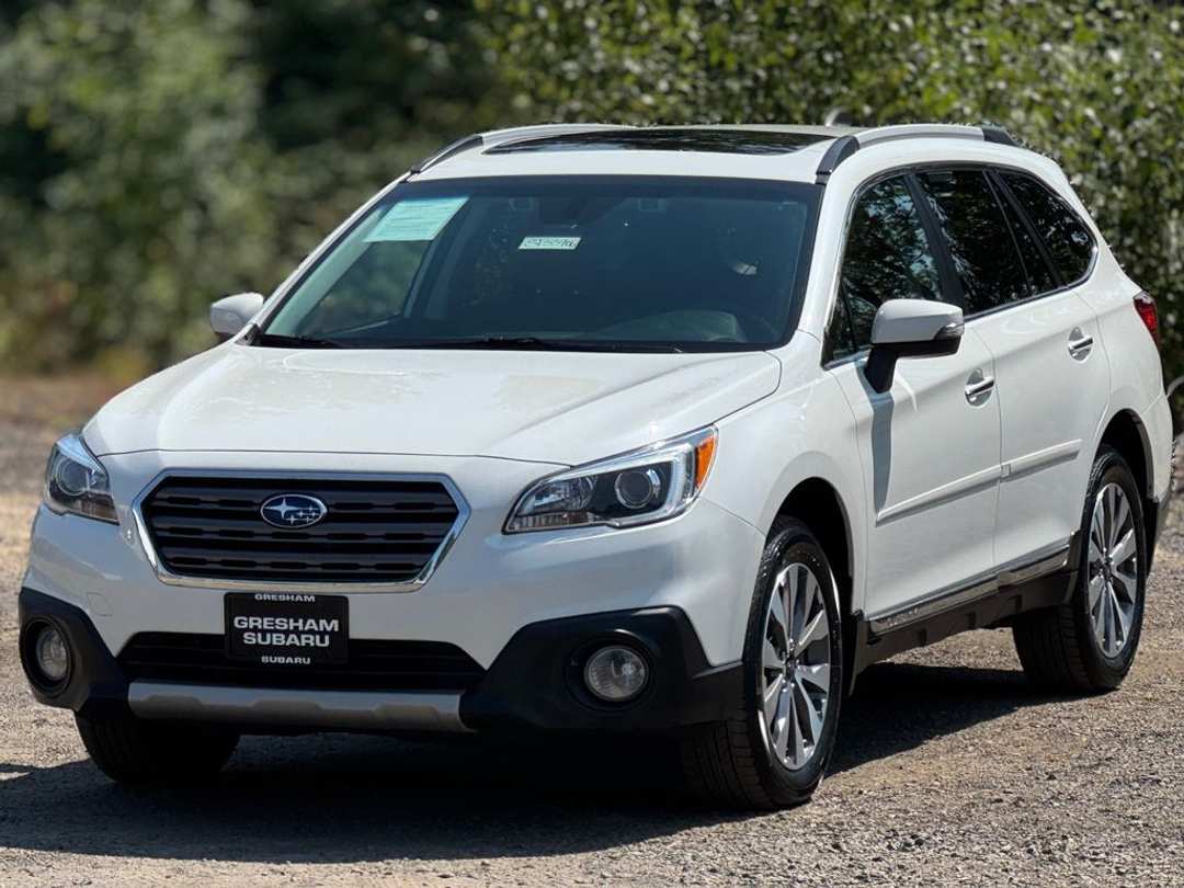 2017 Subaru Outback 2.5i - Image 3
