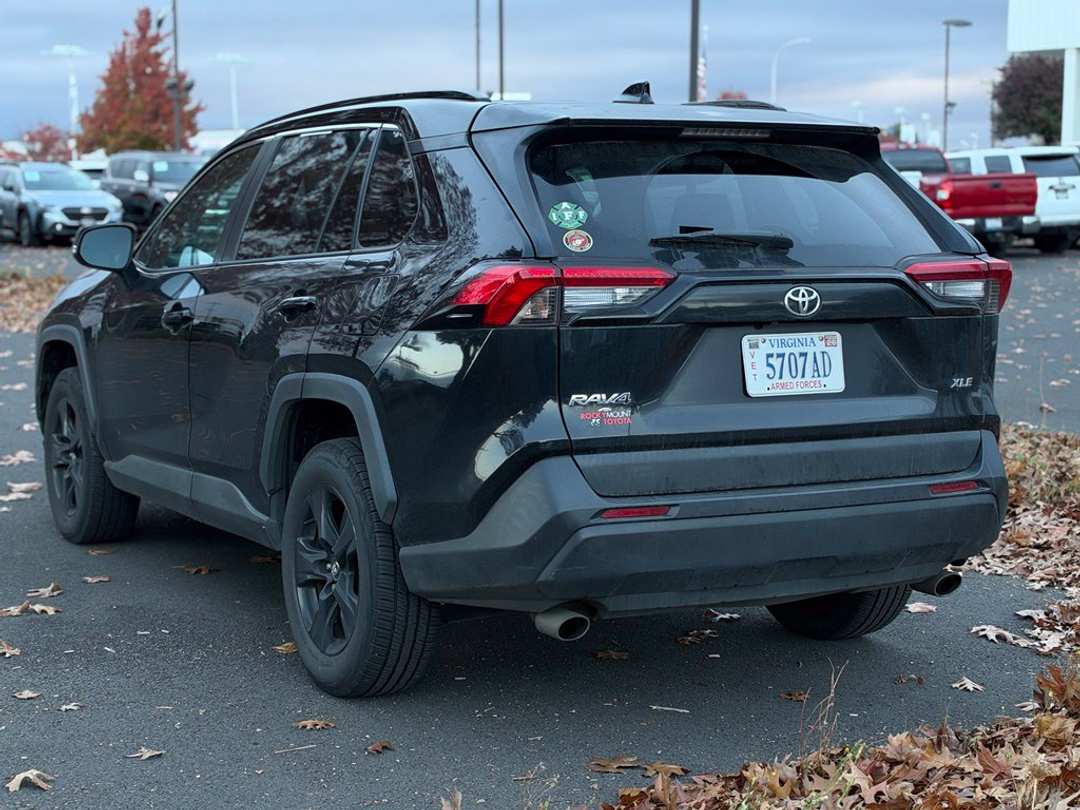 2021 Toyota Rav4 XLE - Image 2