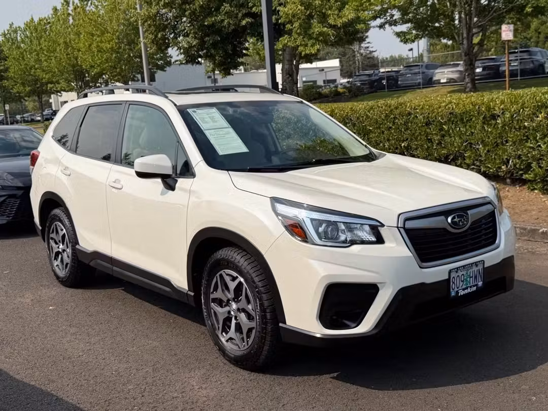 2020 Subaru Forester Premium - Image 2