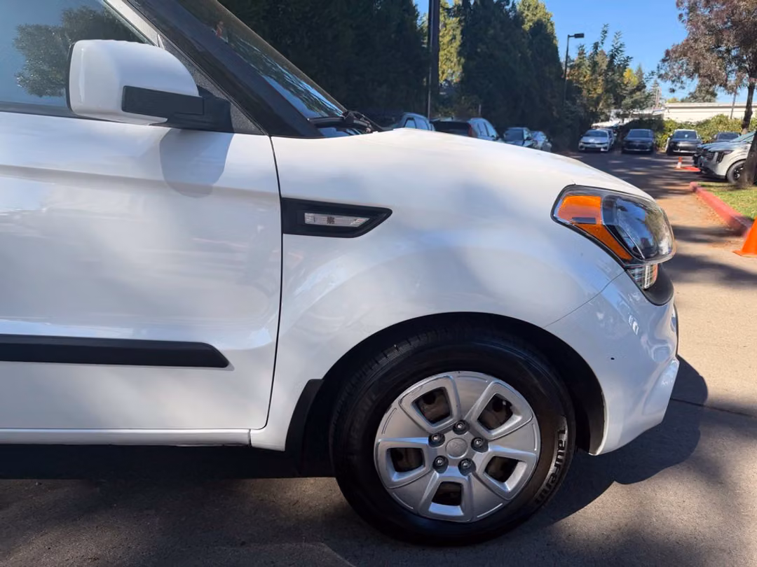 2013 Kia Soul Base - Image 3