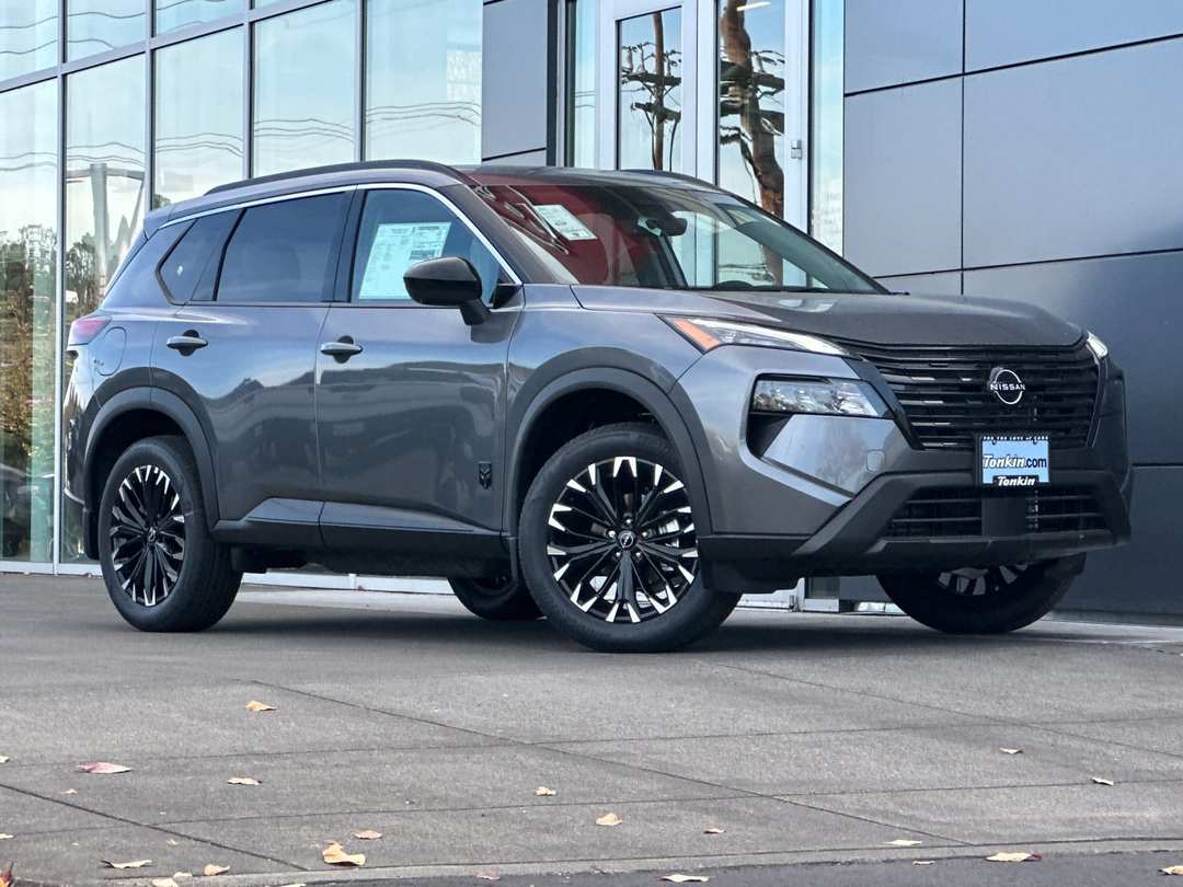 2026 Nissan Rogue Dark Armor - Image 2
