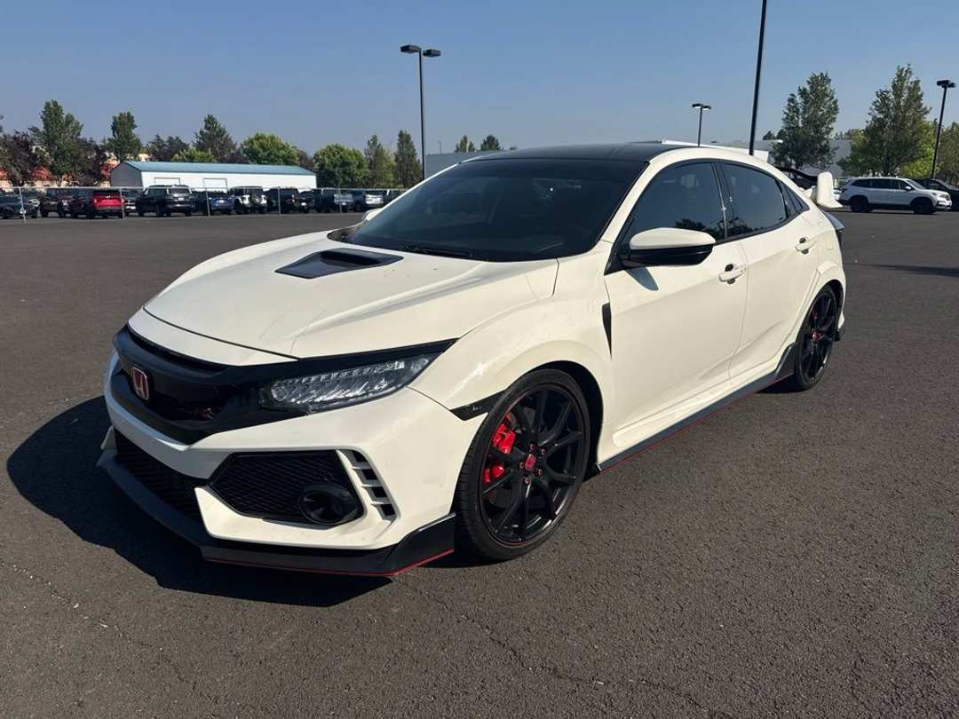 2019 Honda Civic Type R Touring - Image 3
