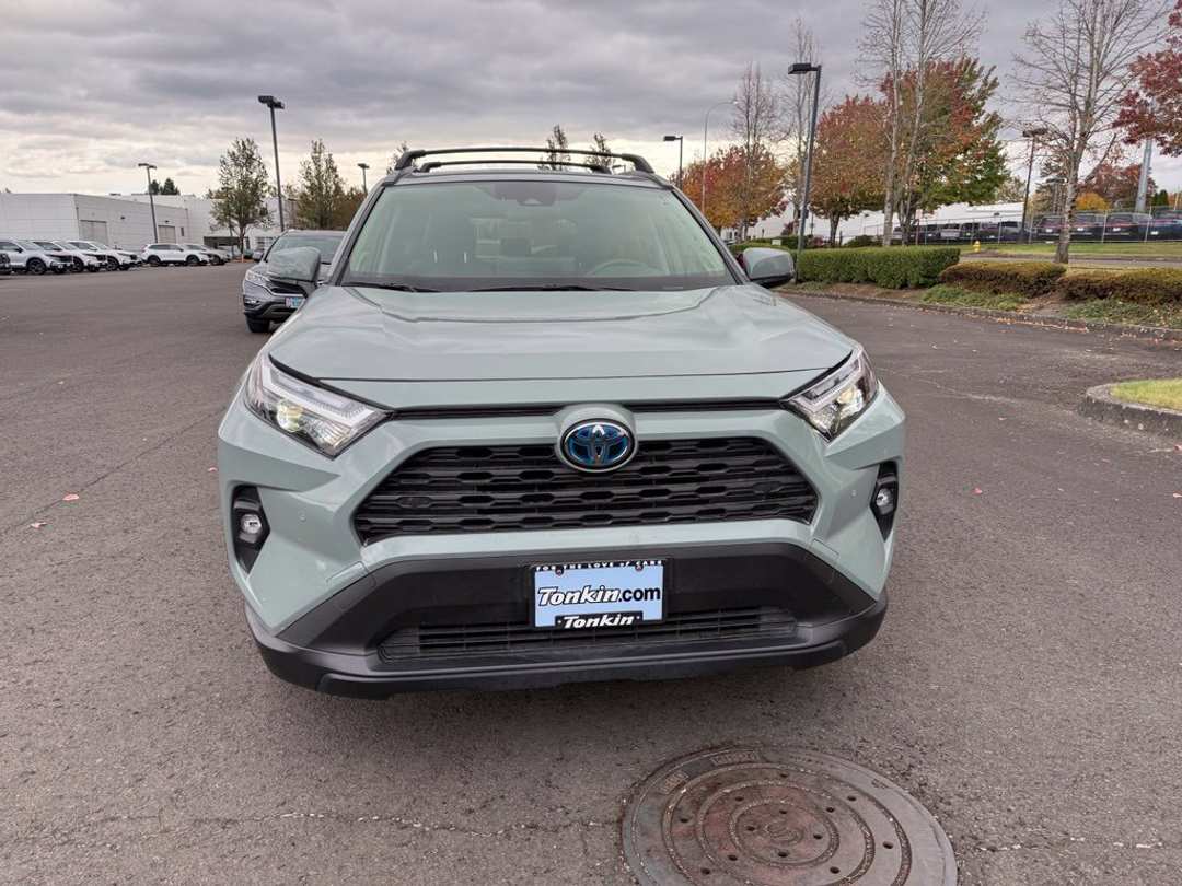2023 Toyota Rav4 Hybrid XLE Premium - Image 2