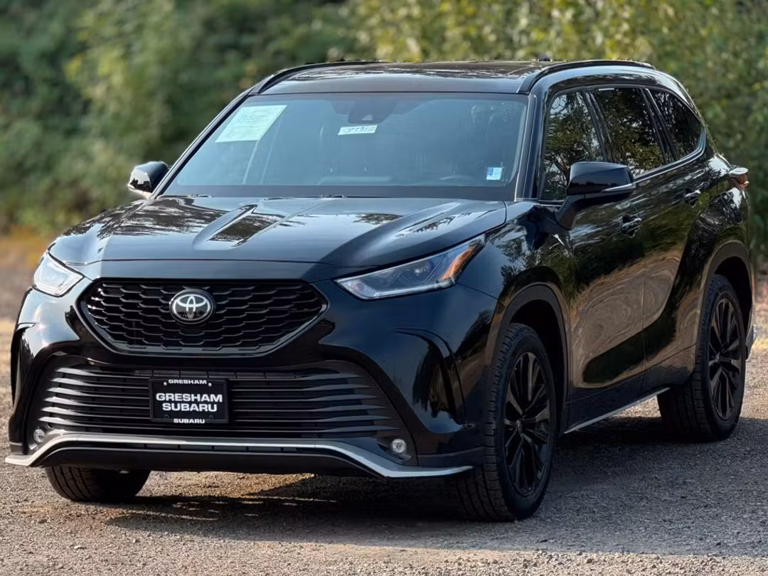 2024 Toyota Highlander XSE - Image 3