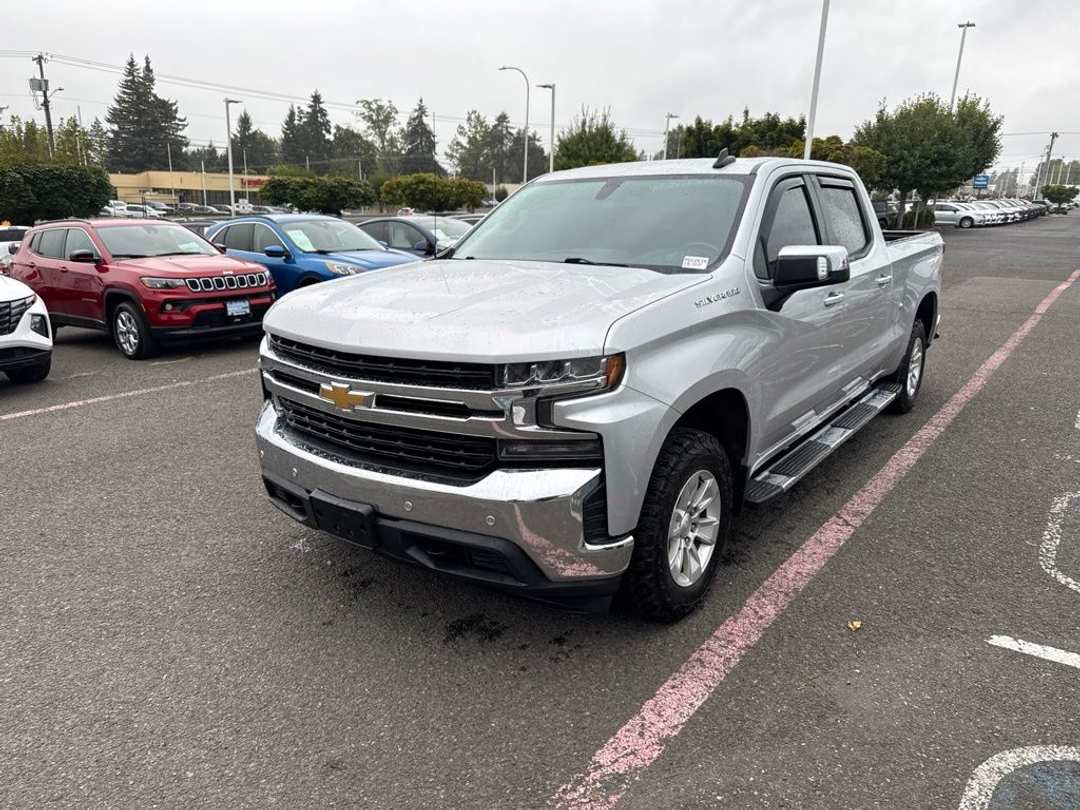 2020 Chevrolet Silverado 1500 LT - Image 3