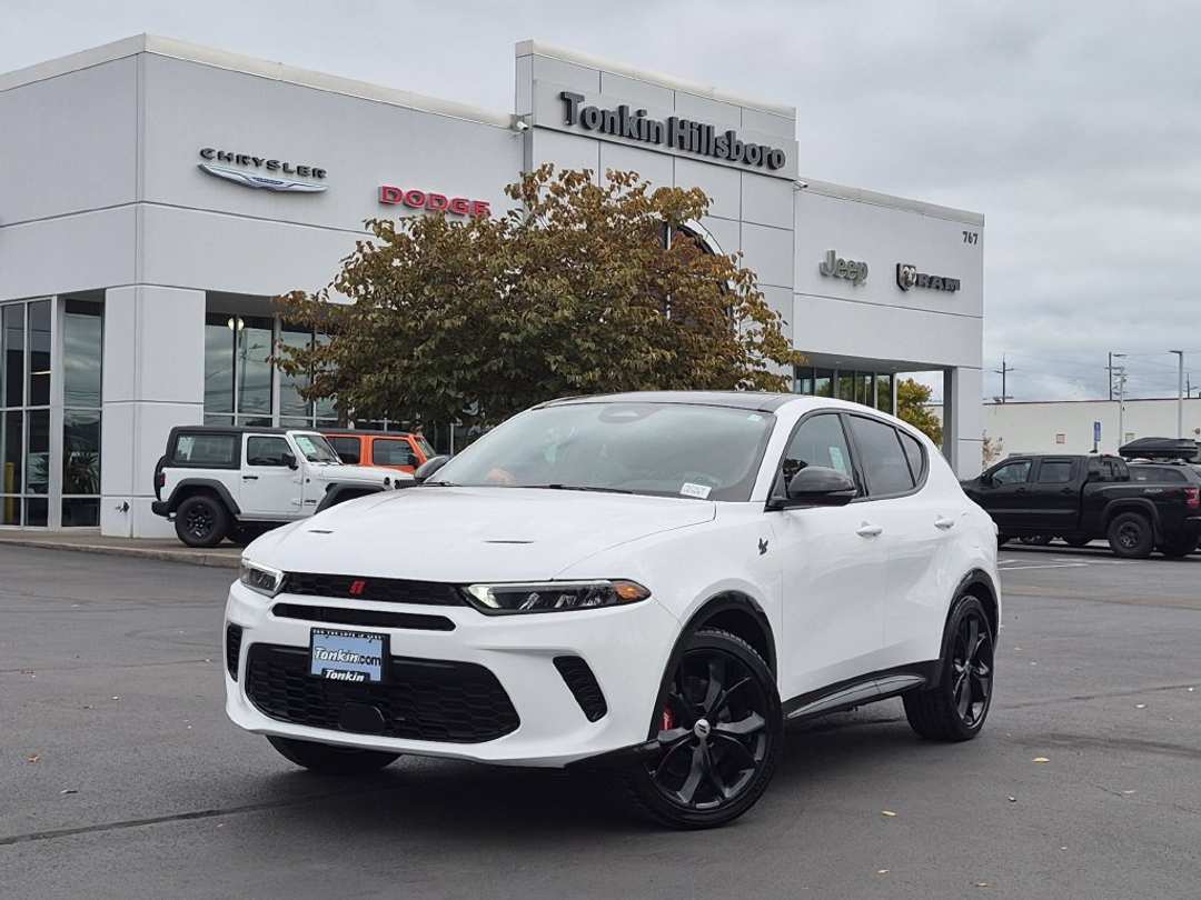 2024 Dodge Hornet R/T Plus - Image 2