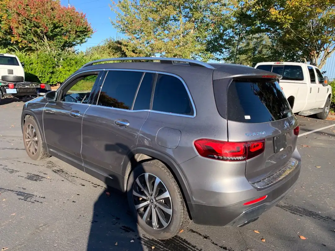 2021 Mercedes-Benz GLB GLB 250 - Image 2