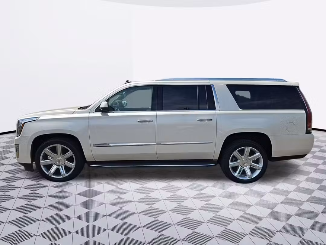 2015 Cadillac Escalade Esv Premium - Image 3