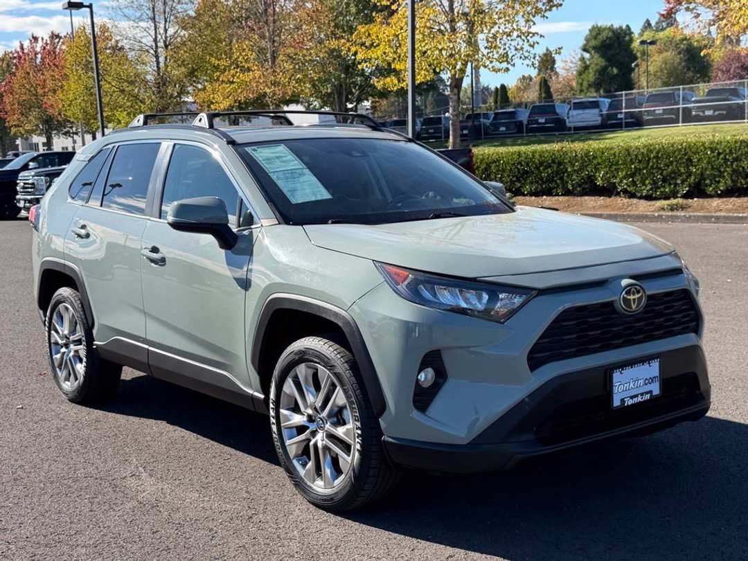 2019 Toyota Rav4 XLE Premium - Image 2