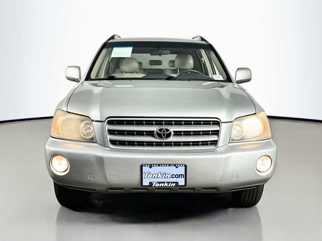 2003 Toyota Highlander Limited - Image 2