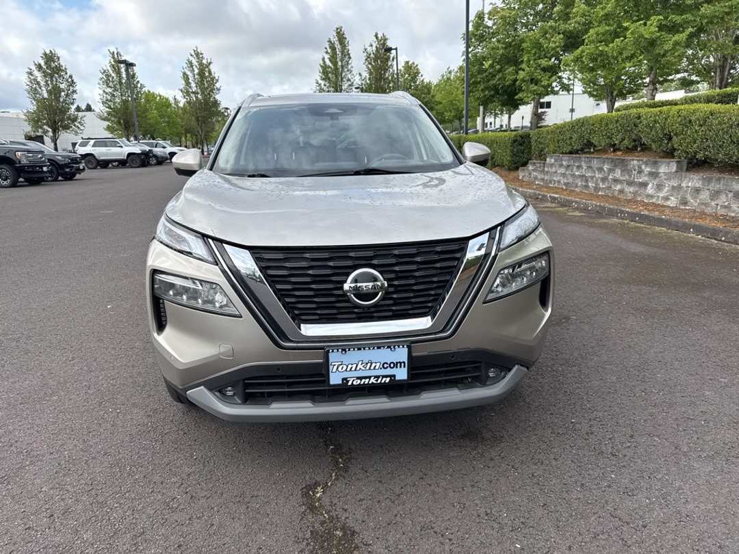 2021 Nissan Rogue SL - Image 2