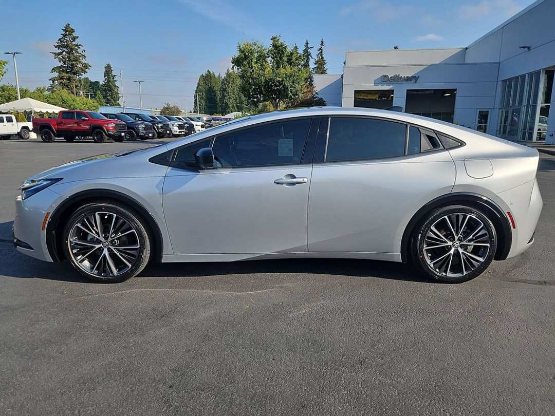 2024 Toyota Prius Limited - Image 3