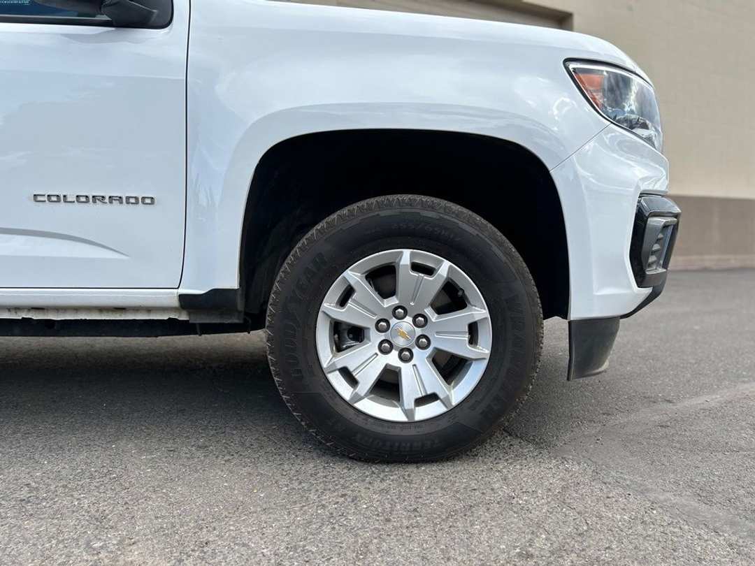 2022 Chevrolet Colorado LT - Image 2