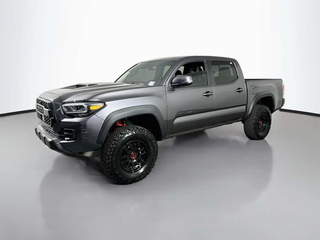 2023 Toyota Tacoma TRD Pro - Image 3