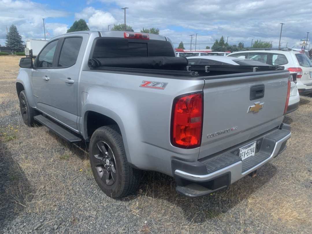 2018 Chevrolet Colorado Z71 - Image 2