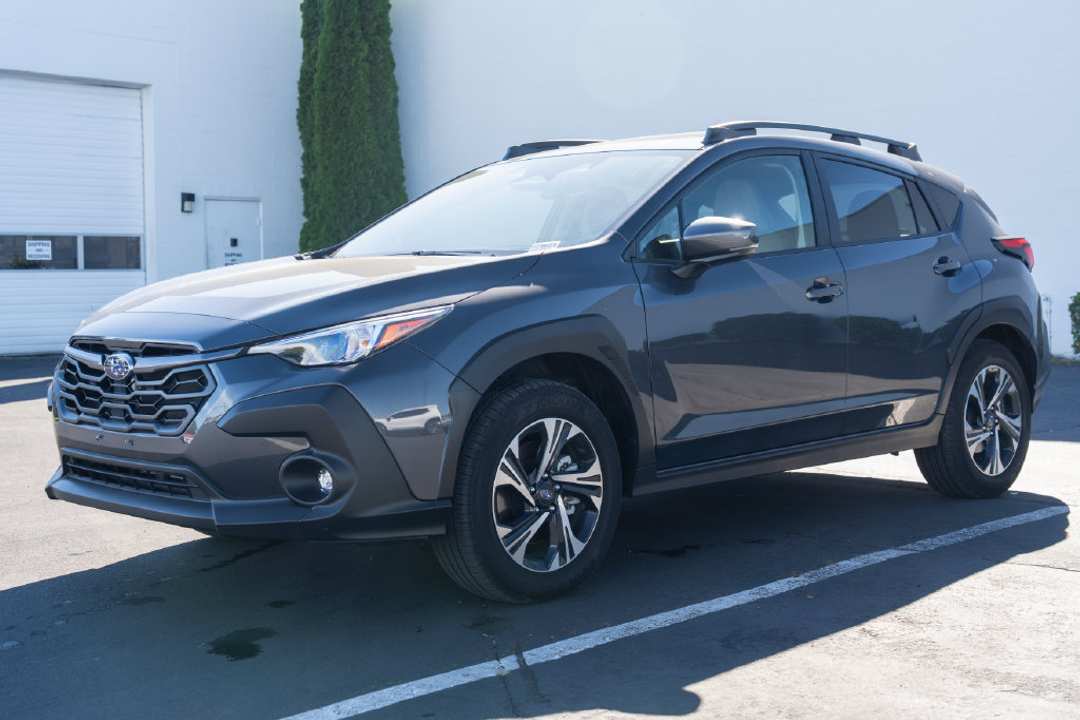 2024 Subaru Crosstrek Premium - Image 3
