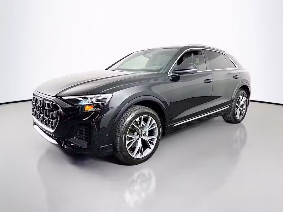 2025 Audi Q8 55 Premium Plus - Image 3