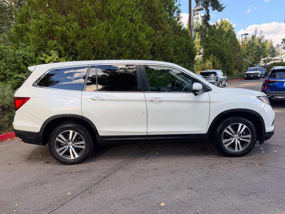 2016 Honda Pilot EXL - Image 3