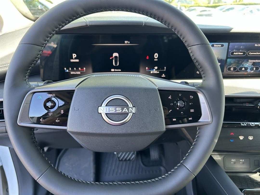2025 Nissan Murano SV - Photo 11