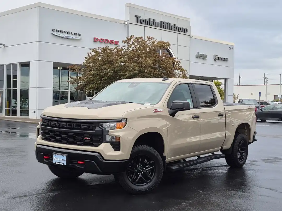 2022 Chevrolet Silverado 1500 Custom Trail Boss - Image 2