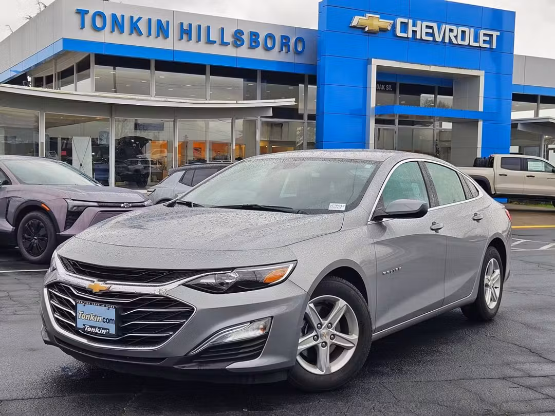 2025 Chevrolet Malibu LS - Image 2