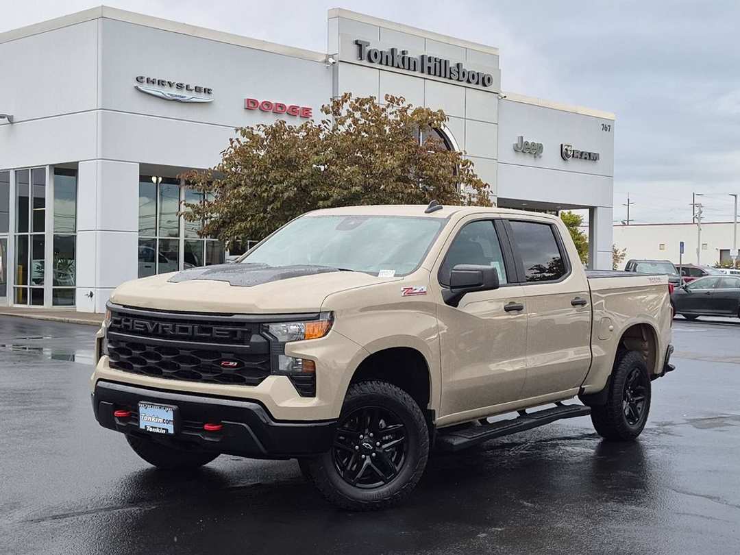 2022 Chevrolet Silverado 1500 Custom Trail Boss - Image 2