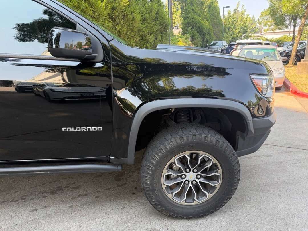 2018 Chevrolet Colorado ZR2 - Image 3