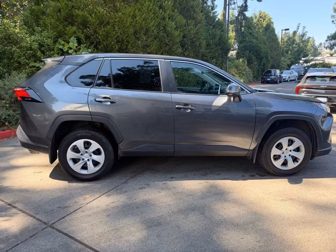 2025 Toyota Rav4 LE - Image 2