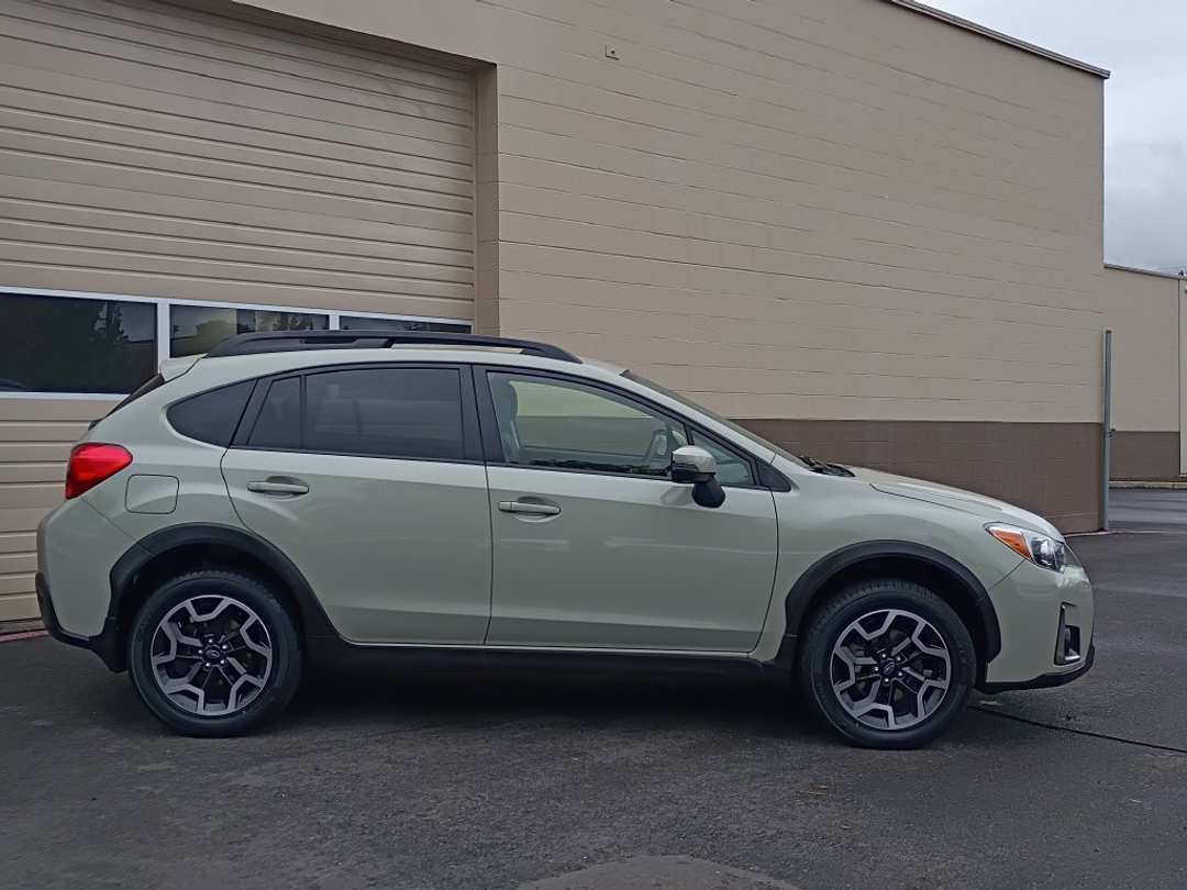 2017 Subaru Crosstrek 2.0i Limited - Image 3