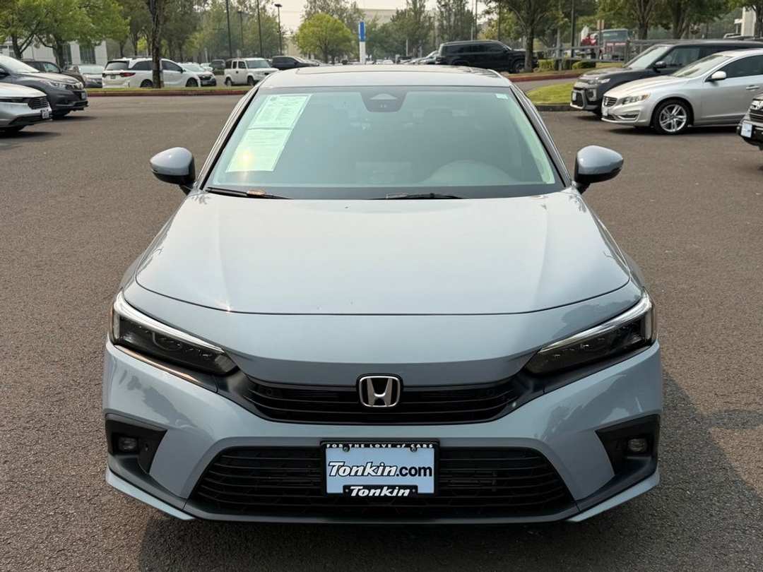 2022 Honda Civic Touring - Image 3