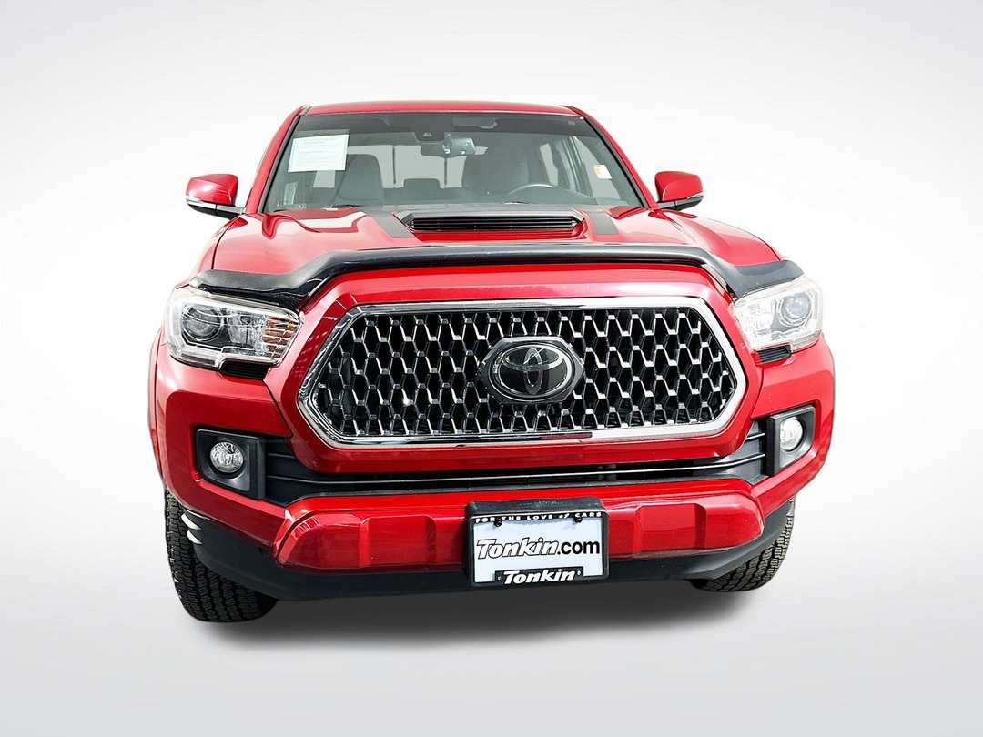 2018 Toyota Tacoma TRD Sport - Image 2