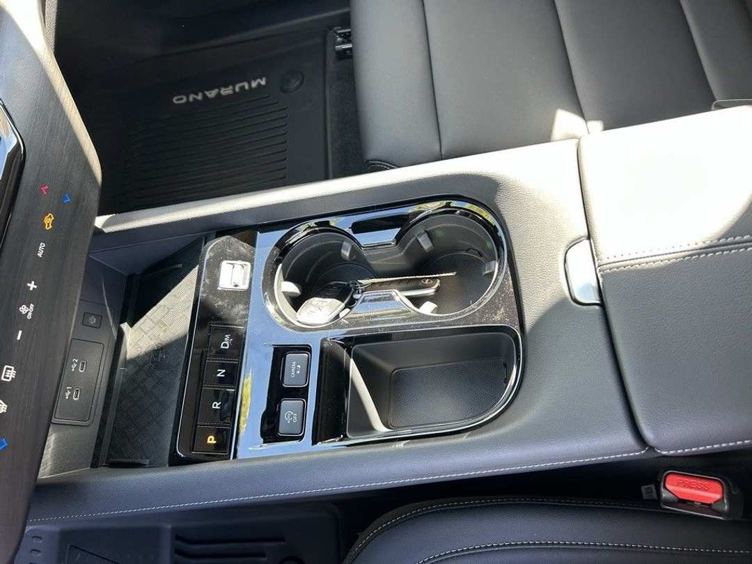 2025 Nissan Murano SV - Photo 16
